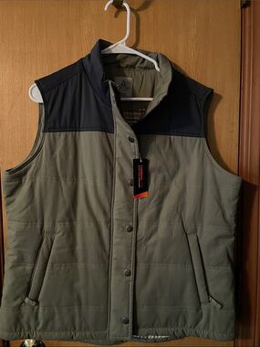 Ascend Quilted Vest in Olive Green with Black Yoke